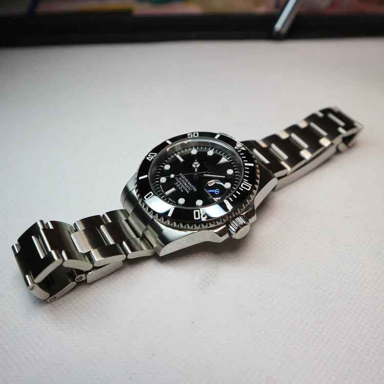 Seiko black submariner 2025